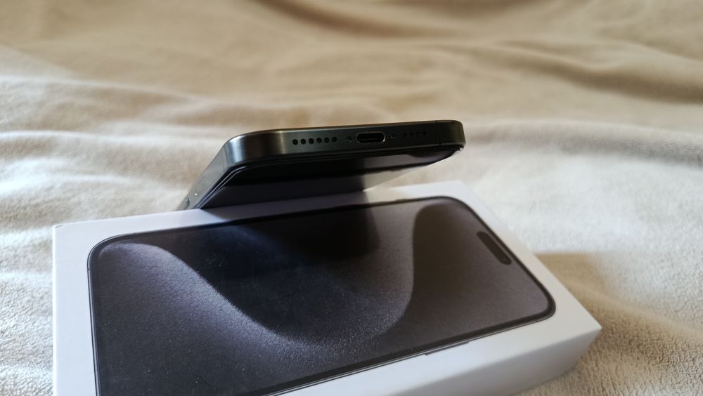 IPHONE 15 Pro Max black 256