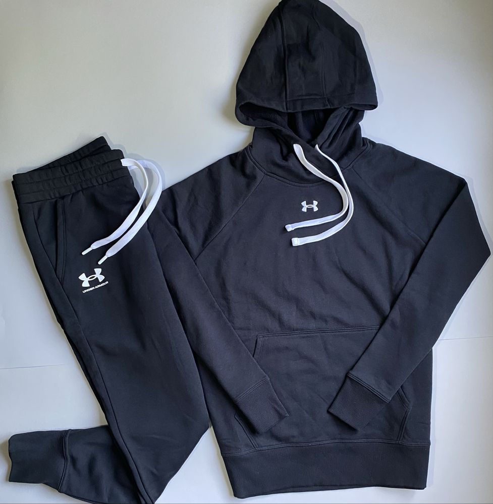 Спортивный костюм Under Armour