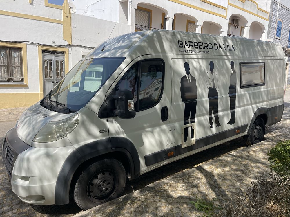 Carrinha barbearia