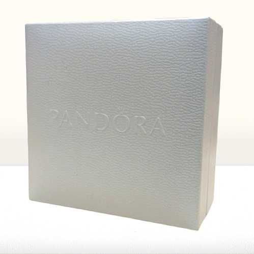 Коробка від Пандора Pandora біла 9х9х4см