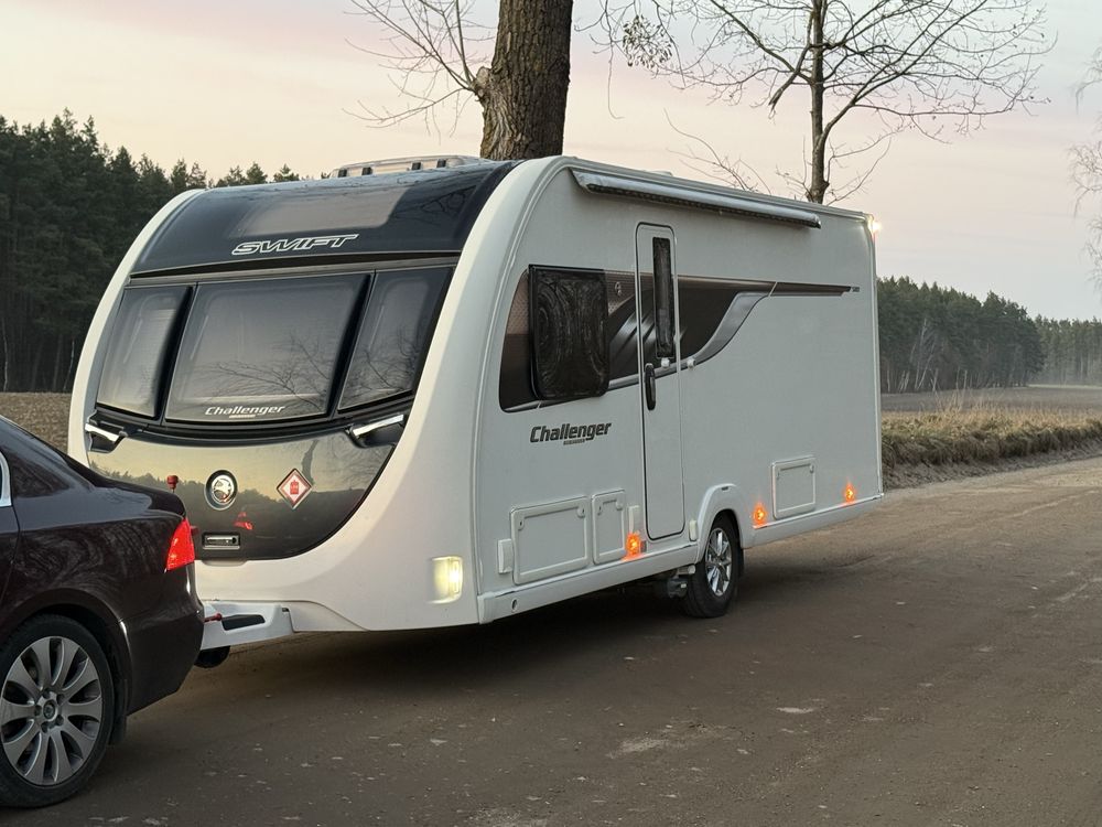 wynajem przyczepy kempingowej VIP swift hobby wczasy wakacje nocleg
