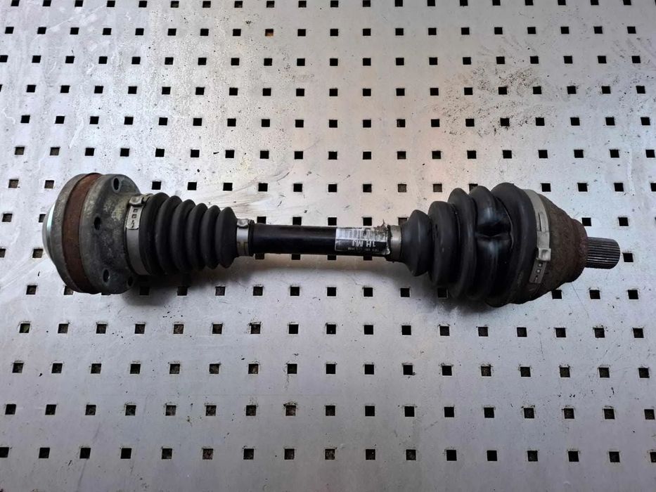 PÓŁOŚ LEWA KRÓTKA SKODA OCTAVIA II 2,0 TDI VW PASSAT B7 GOLF VI SEAT ALTEA AUDI A3 8P0 1k0407271HM
