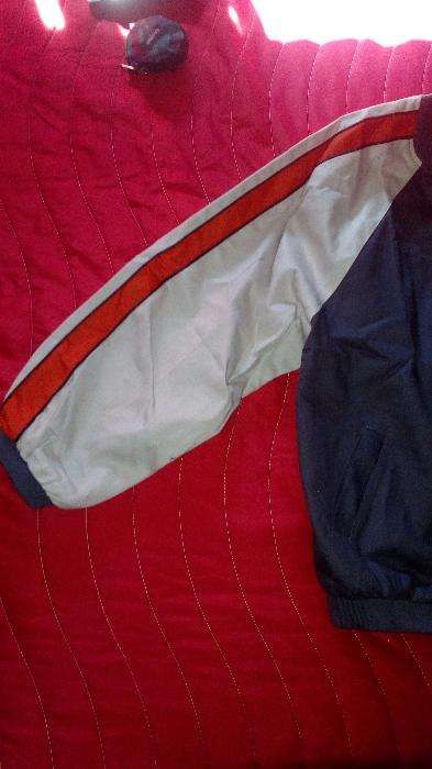 Casaco estilo baseball