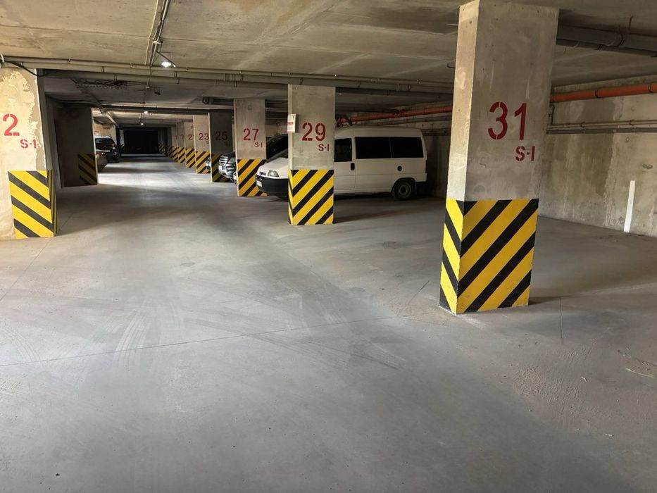 Оренда паркомісця