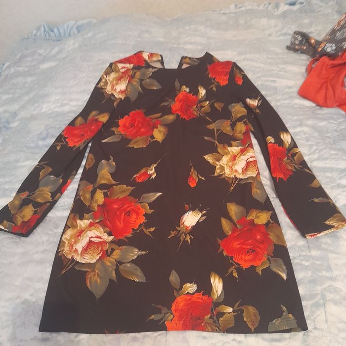 Платья чорне котельное, можна под пиджак, два цветные