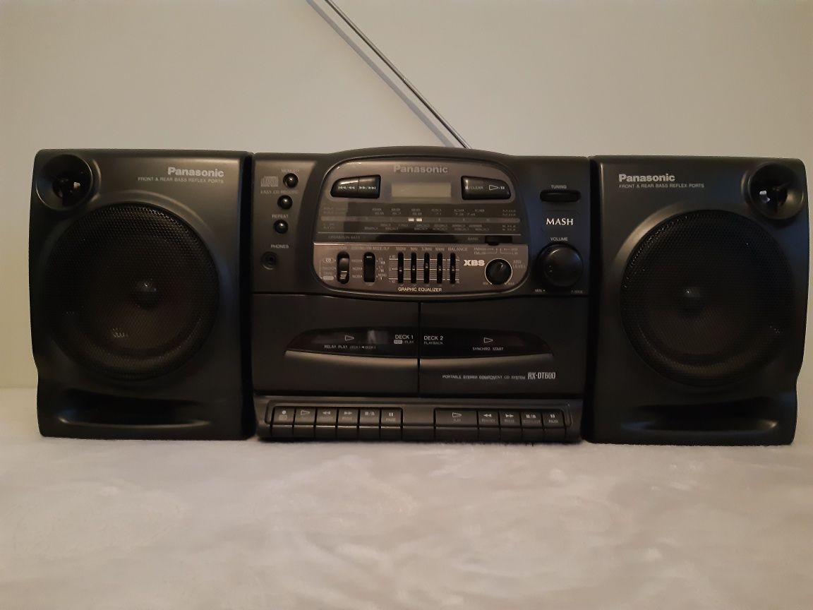 Radiomagnetofon Panasonic RX-DT600