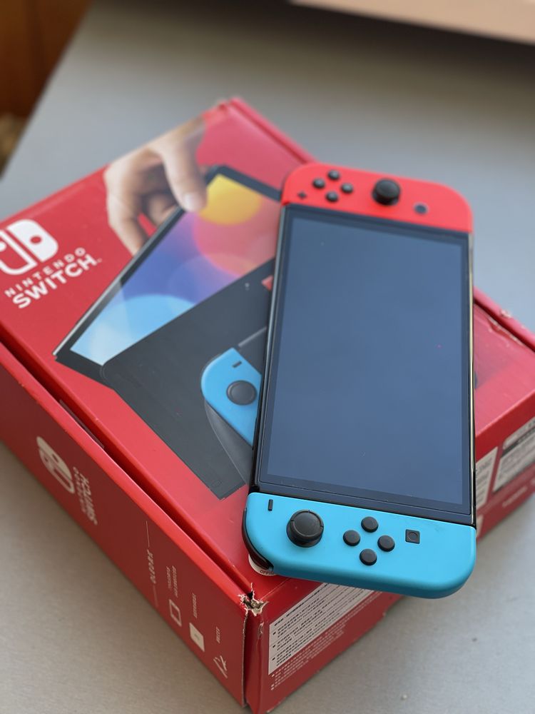Ігрова консоль Nintendo Switch OLED 64GB +32 GB