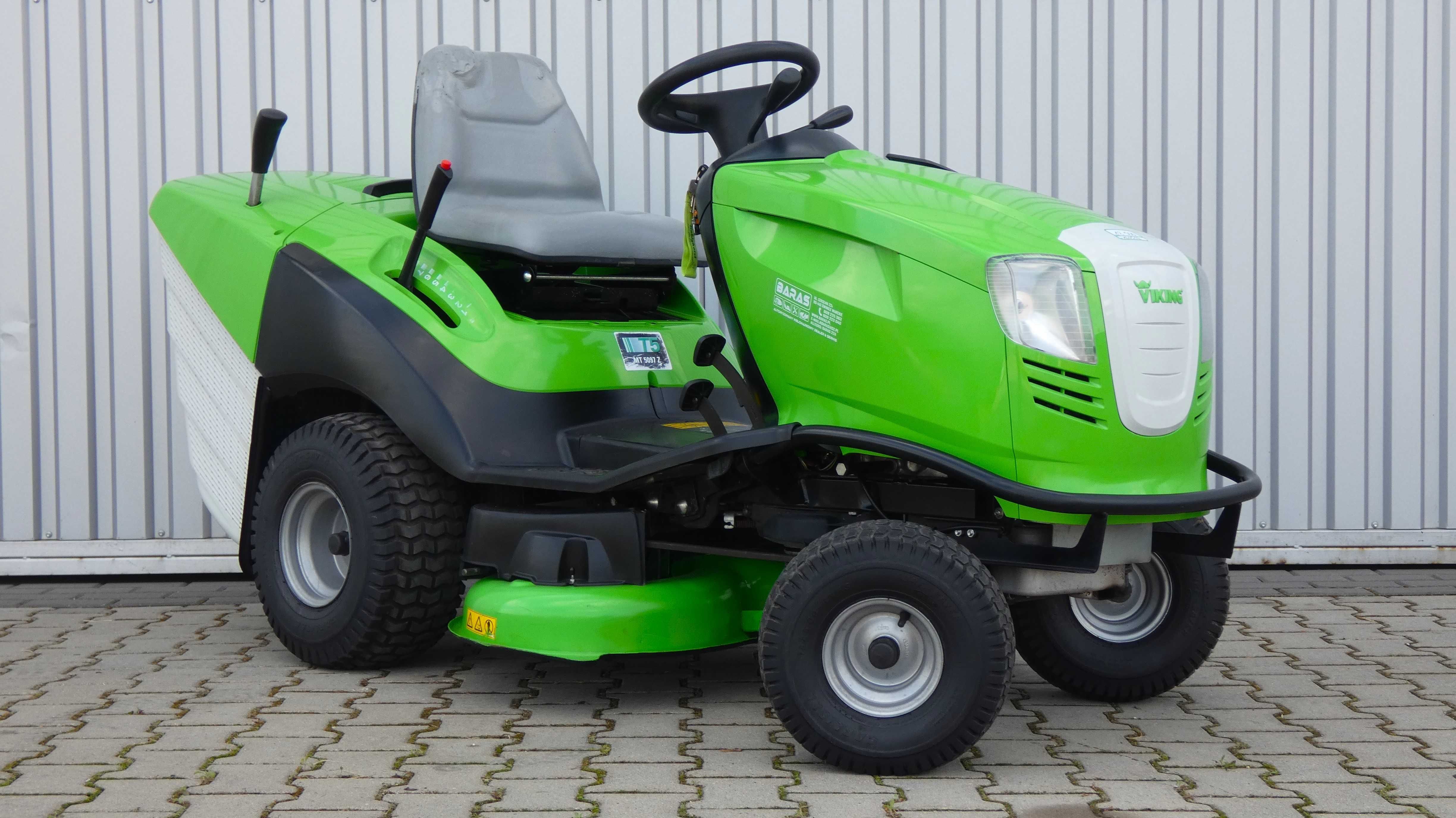 Traktorek kosiarka Viking T5 B&S V-Twin 16HP Hydro Kosz (120502) Baras