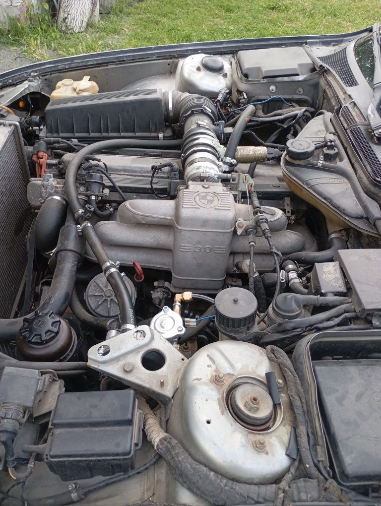 Продам бмв 730 е32
