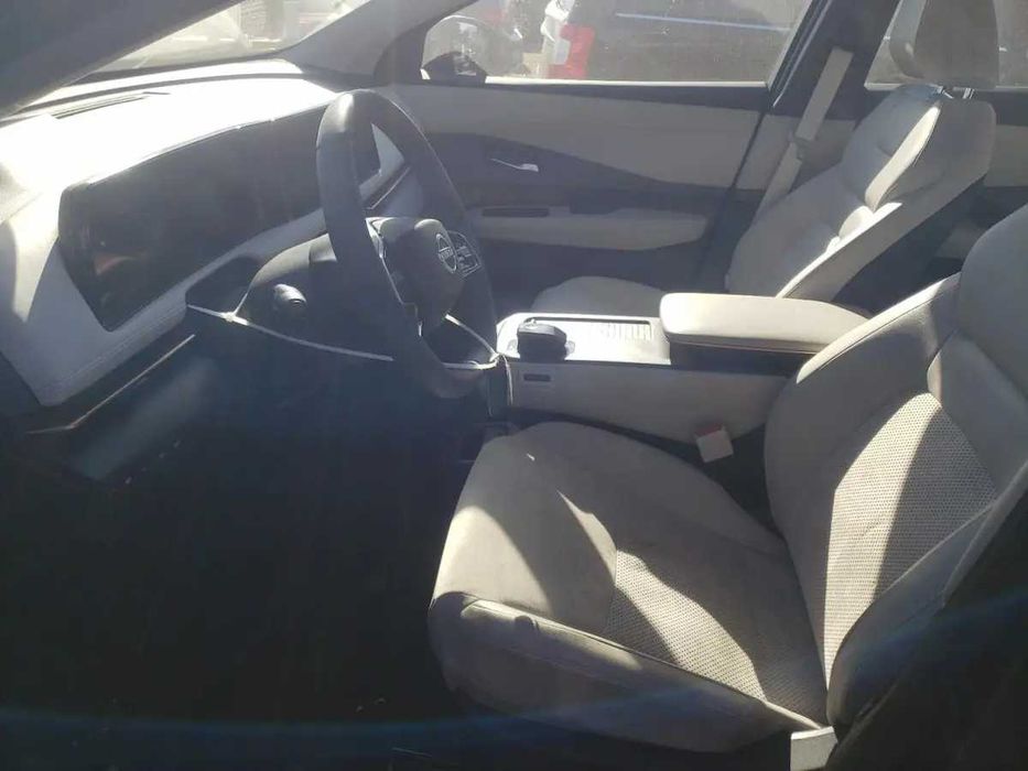 Крило Nissan Ariya розборка