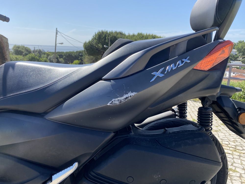 Yamaha X-Max 300