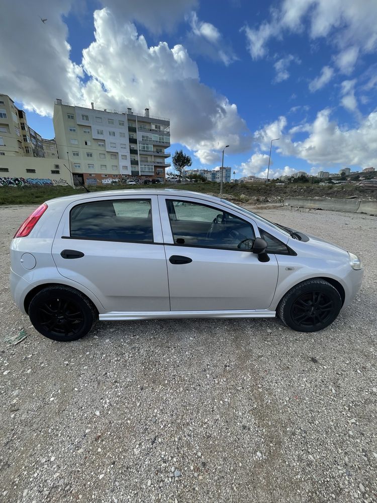 Fiat Punto 1.3 MultiJet 2011 *Ler anuncio*