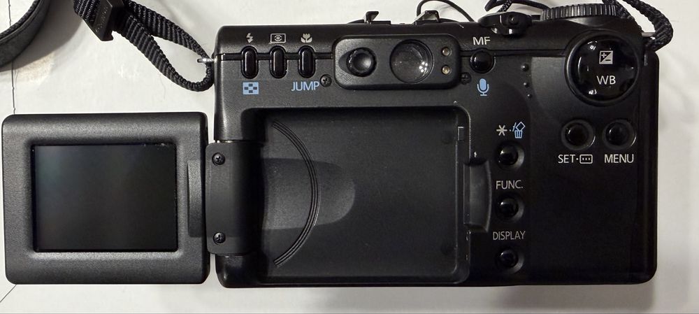 Aparat Canon Powershot G5, nowe baterie, dodatki, super stan.