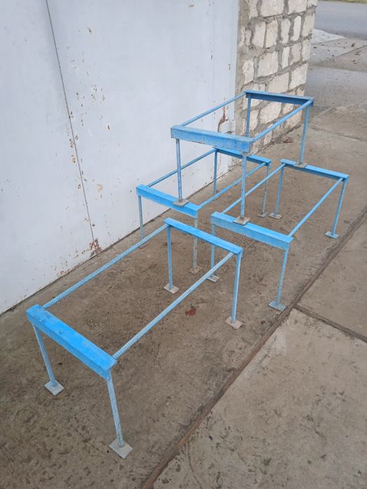 Продам металеві підставки під вулики лижаки