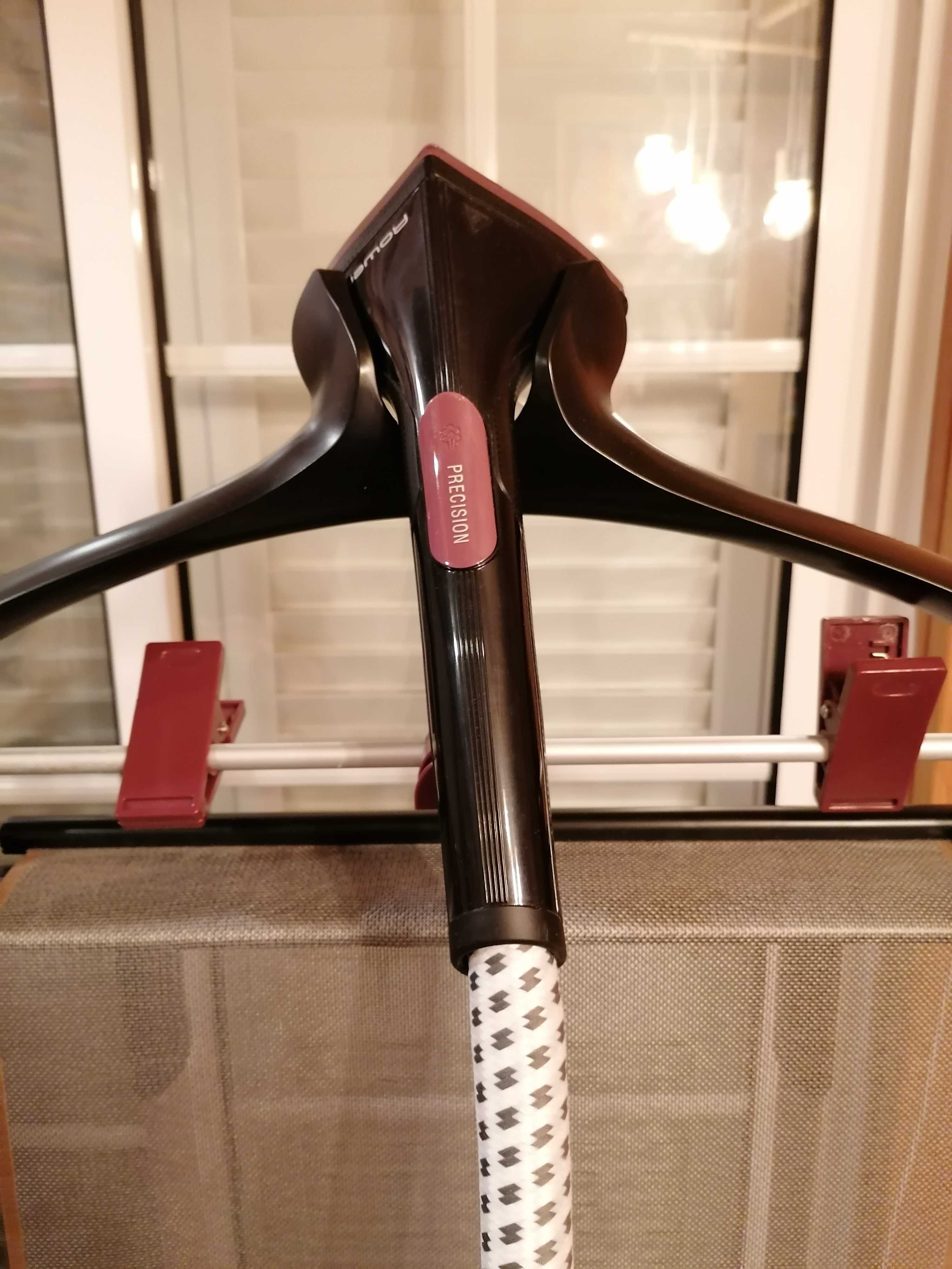 Ferro vertical a vapor Rowenta