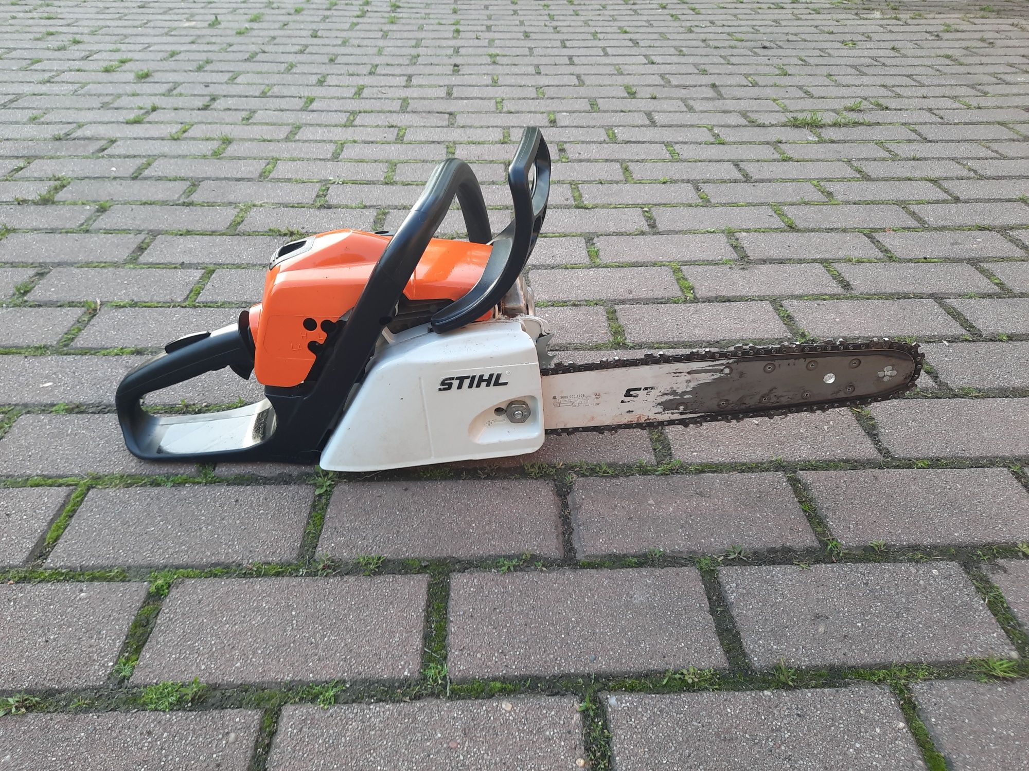 Piła STIHL MS 211  2,3 KM pilarka