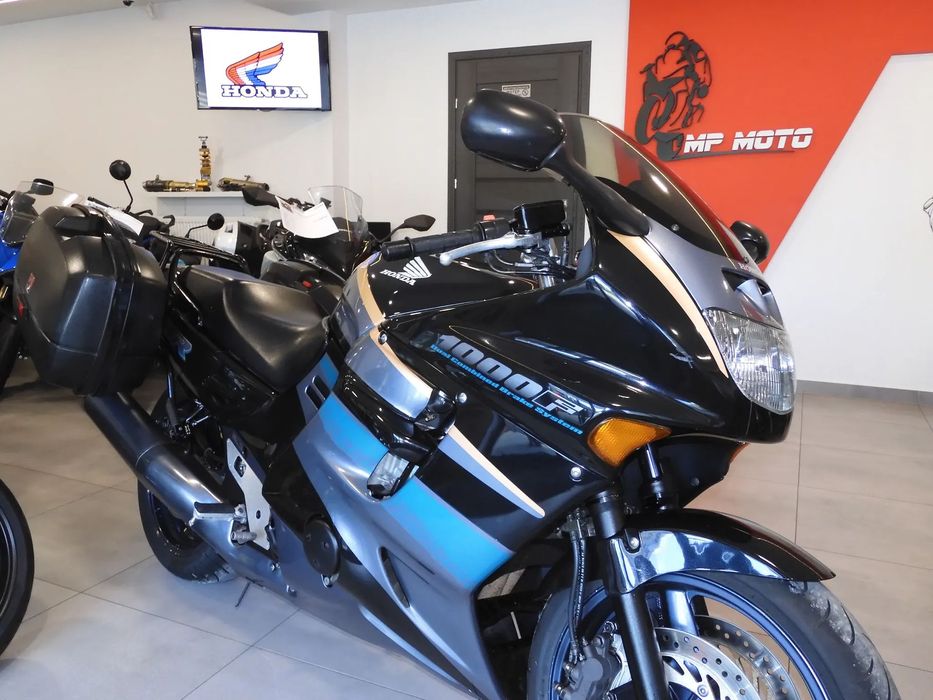 Honda CBR 1000F#SC24#Zachowana cała w oryginale#Od Pierwszego wł.#Ks. serwisowa#