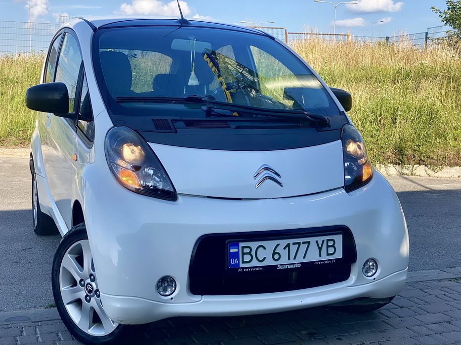 Продам в гарному стані citroen c-zero
