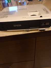 Epson projektor używany