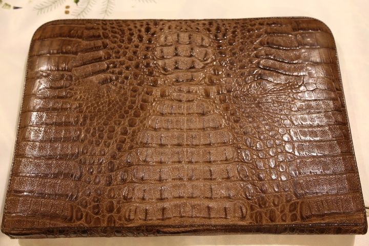 Натуральный крокодил, папка для бумаг