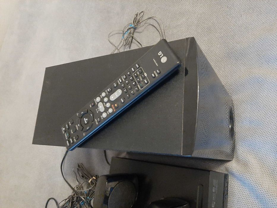 Kino domowe LG SH35SD-W