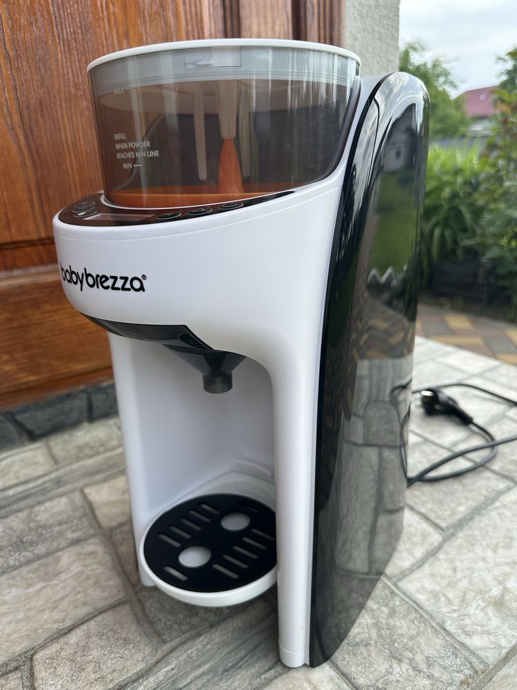 Babybrezza машинка для приготування молочної суміші