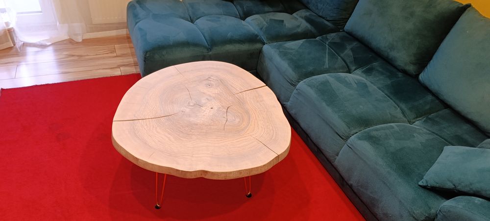 Unikatowy stolik kawowy plaster drewna bielony