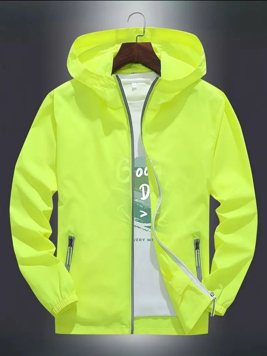 Куртка вітровка яскрава з капюшоном, нова, легка, спортивна, крута!