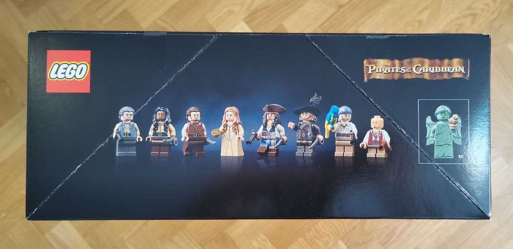 Набор LEGO ICONS 10365 Captain Jack Sparrow's Pirate Ship. Конструктор