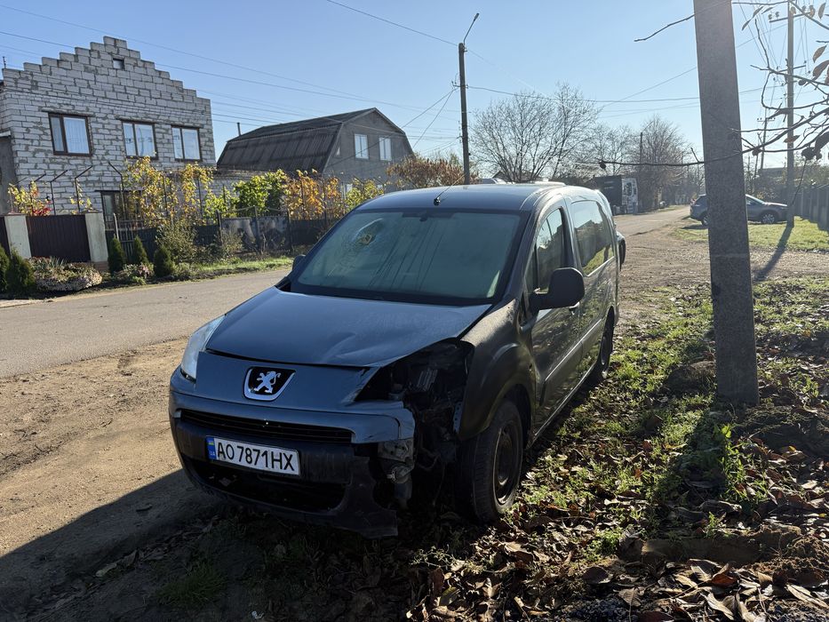 Пежо партнер 2008 пасажир после дтп