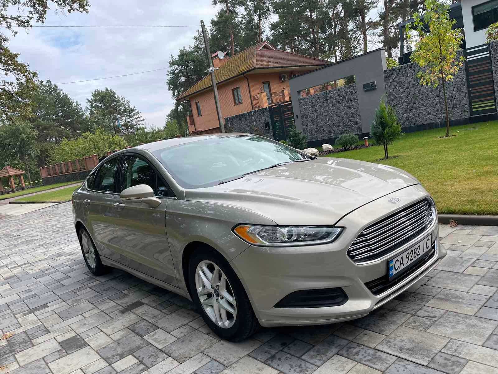 Ford Fusion 2014р. 2,5 бензин. 11500 $