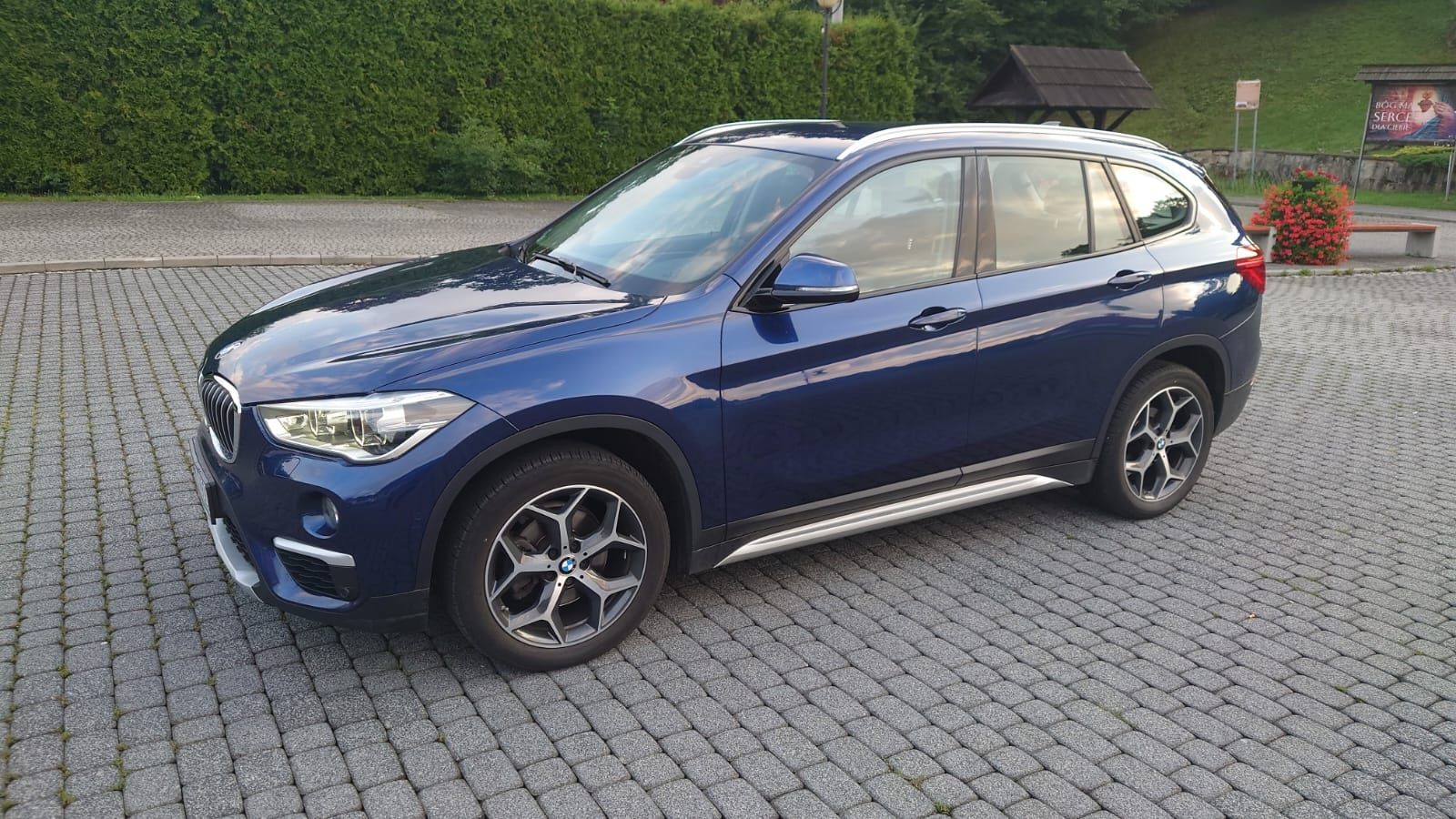 Sprzedam BMW X1- xLine stan idealny
