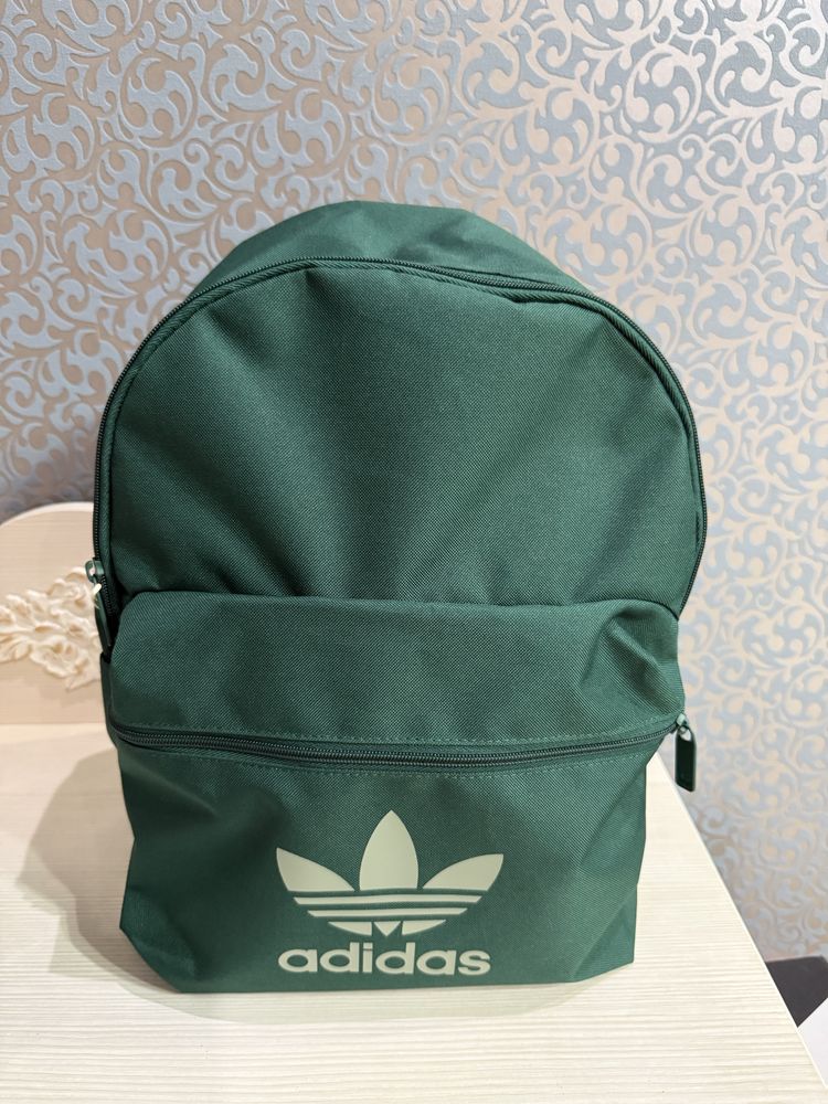 Adidas рюкзак різні кольри , для школярів підлітків,  для спорту