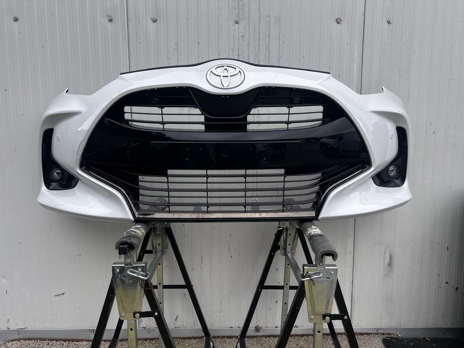 Zderzak Przod Yaris 4 lV w kolor. Igła !