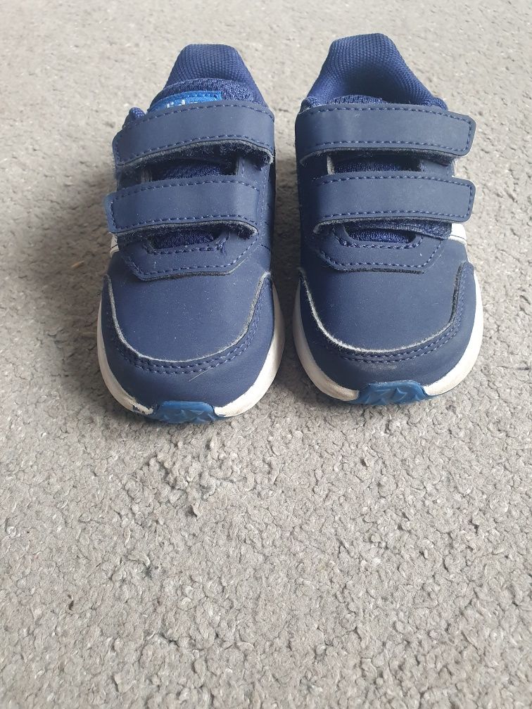 Buciki Adidas rozmiar 22