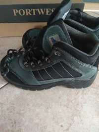 Buty robocze Portwest Trekker FW63 . Nowe. Rozmiar 36.