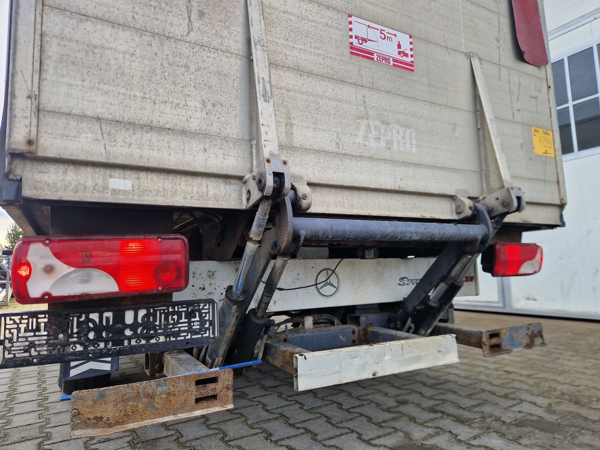 Winda załadowcza ZEPRO 750kg sprinter crafter
