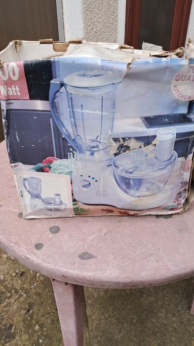 НОВЫЙ Німецький кухонний комбаїн в повній комплектації