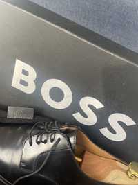 Sapatos Hugo BOSS Derby pretos de pele