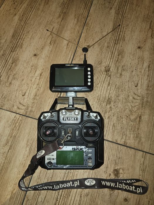 Łódka zanętowa LaBoat Barracuda Standard