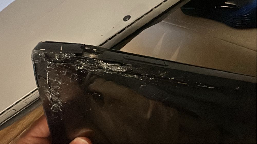 Surface Pro 6 I7-8 / 8GB