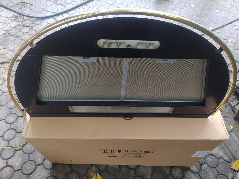 Подам вытяжку Faber 90 см ширина