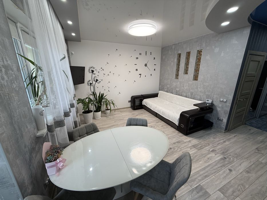 ЖК Садовий!! Квартира готова для життя!! 45м2. Не кутова