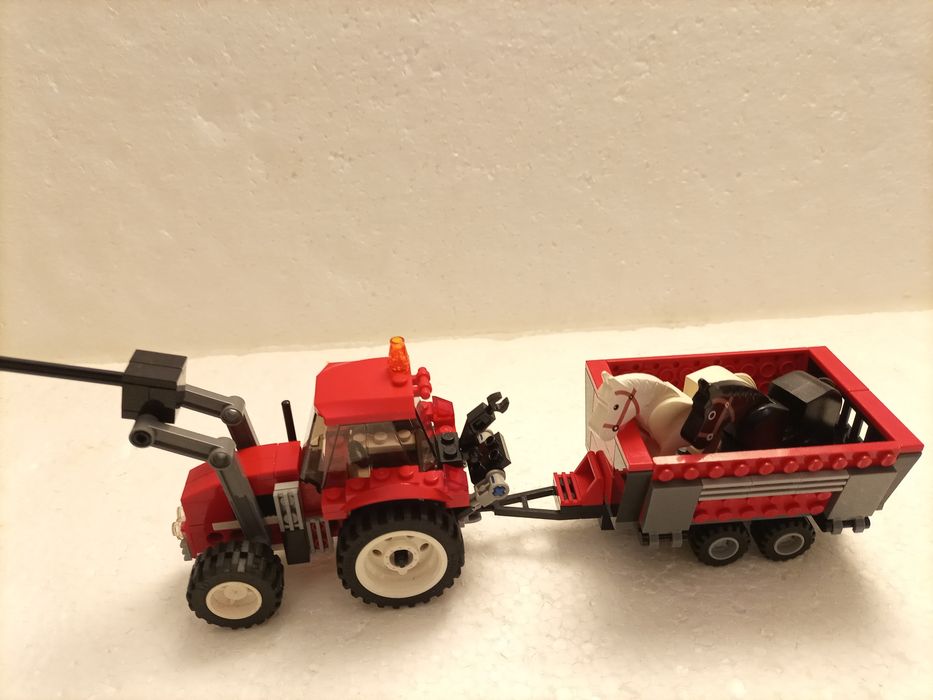 Klocki LEGO traktor maszyny farma