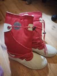 Buty zimowe czerwone