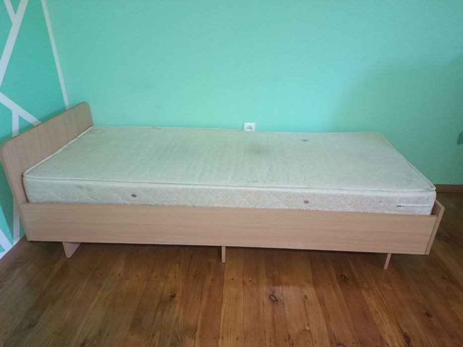 Продам кровать 190/80