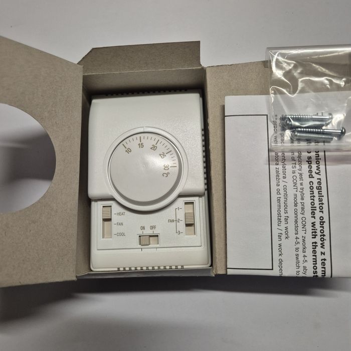 TS 3 stopniowy regulator obrotów z termostatem Flowair