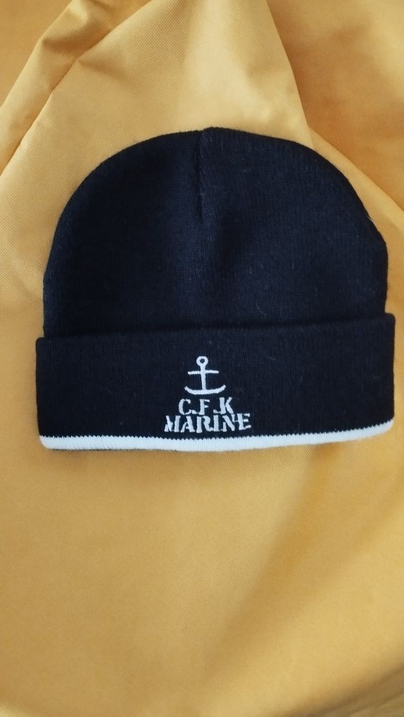 Gorro C.F.K marine.