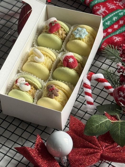 Макарон та моті до дня Святого Миколая