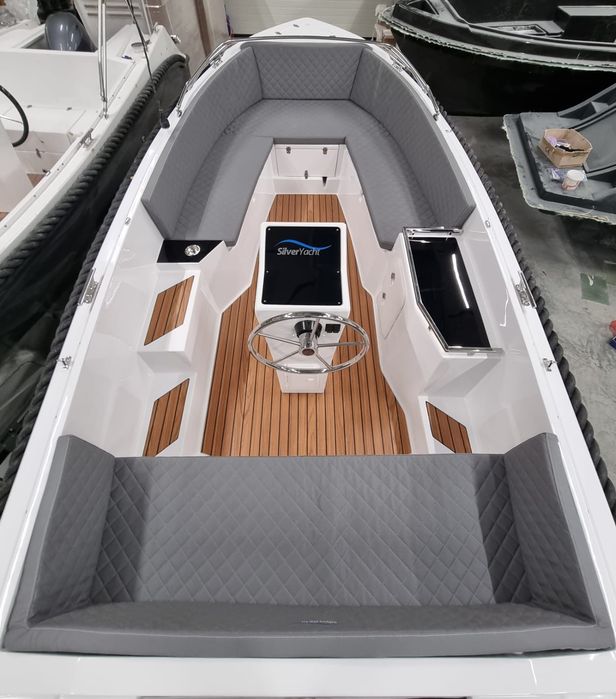 Łódka silver 655 tender